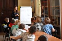 Uczniowie podczas warsztatów wielkanocnych