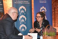 Uczestnicy spotkania z Maciejem Siembiedą