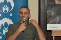 Uczestnicy spotkania autorskiego z Jędrzejem Pasierskim