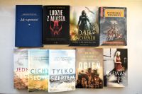 Zdjęcia książek na parapecie