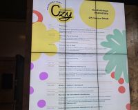 Program konferencji na telebimie