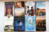 Okładki książek na parapecie