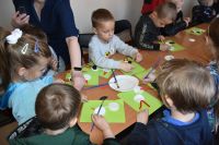 Uczestnicy warsztatów literacko- plastycznych