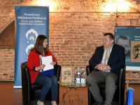 Uczestnicy spotkania z Arturem Żakiem