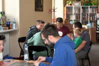 Uczestnicy spotkania Planszówki w Bibliotece