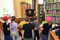 Uczestnicy spotkania Żywa Biblioteka- zawodowcy w bibliotece