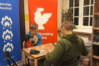 Uczestnicy Łowickich Planszówek w bibliotece.