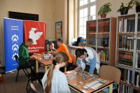 Uczestnicy spotkania Planszówki w Bibliotece